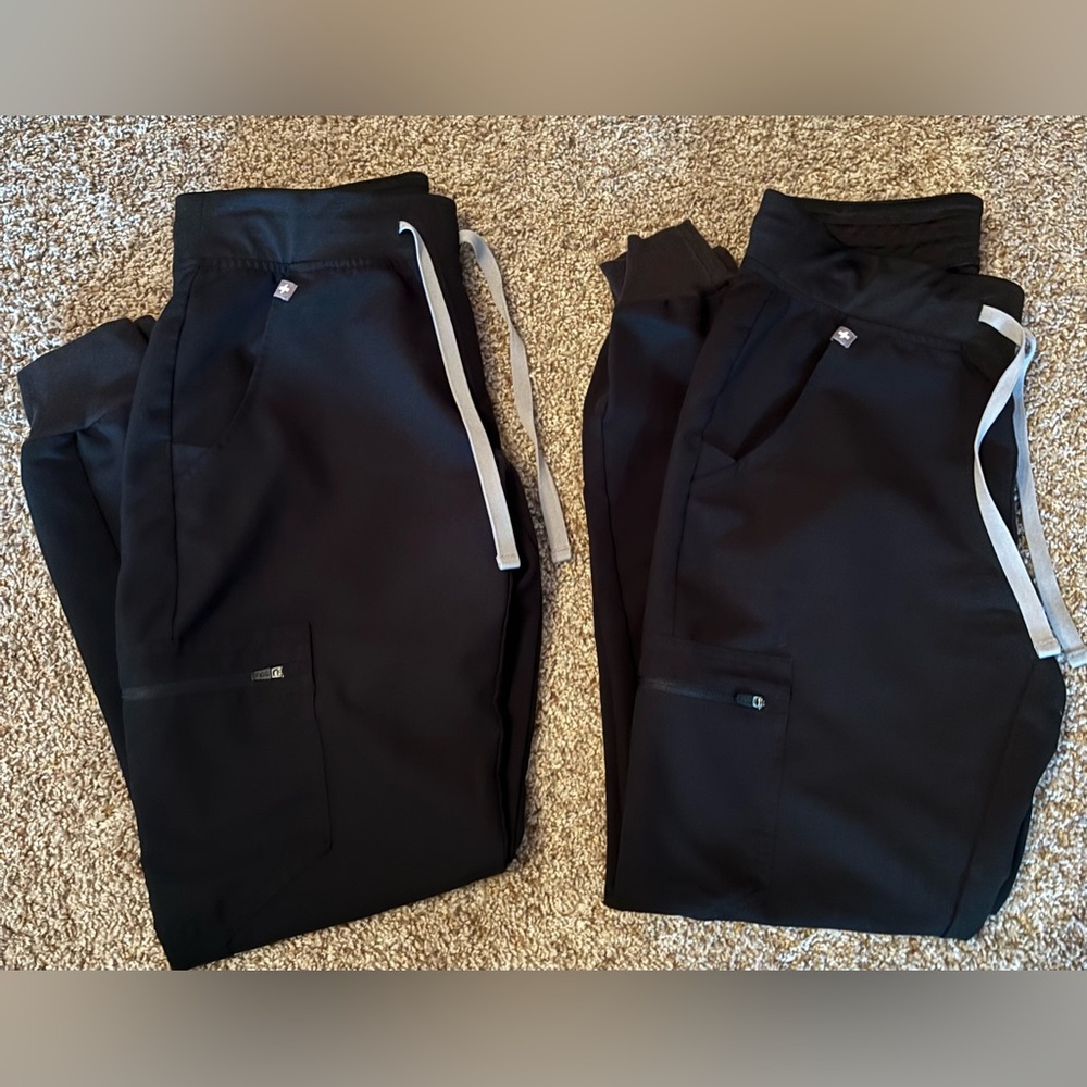 Figs Zamora Jogger Scrub Pants (Black) (2)